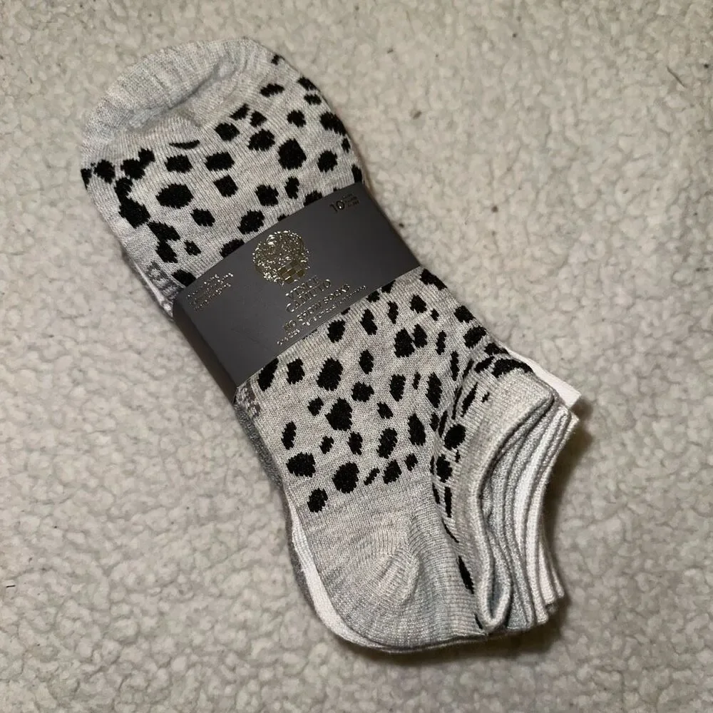 Vince Camuto Women’s No Show Socks 10 Pairs Black Gray White NWT